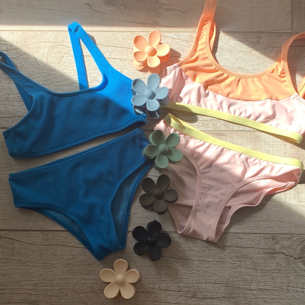 Colorful Bikini Set & Flower Clips